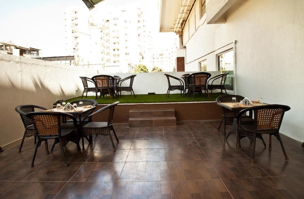 Octave Hotel & Spa - Sarjapur Road Bangalore Extérieur photo