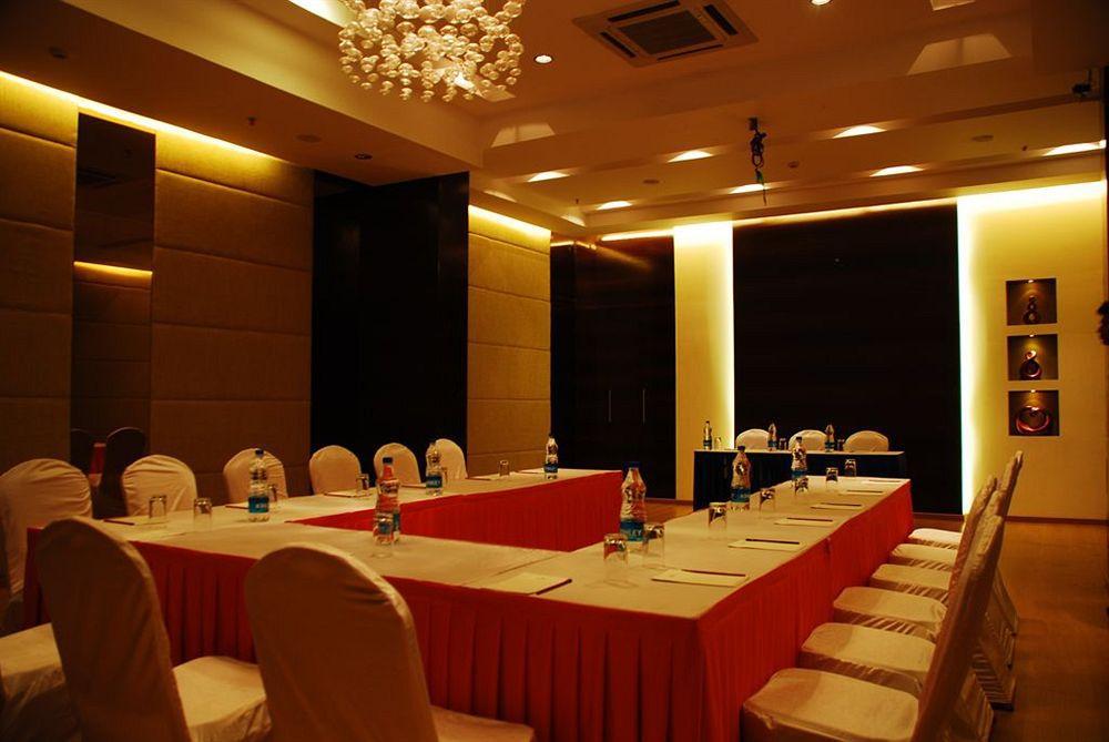 Octave Hotel & Spa - Sarjapur Road Bangalore Extérieur photo