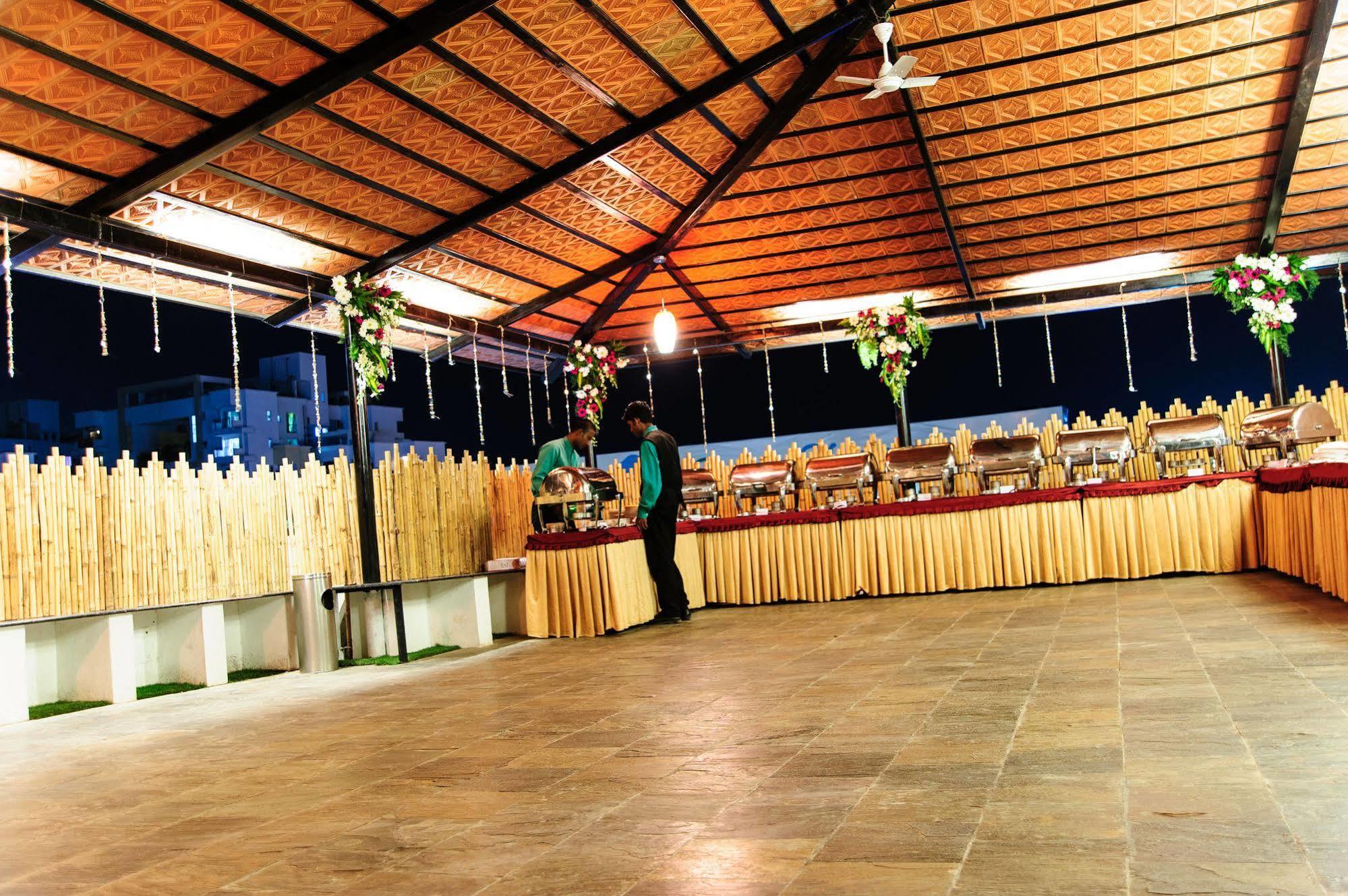 Octave Hotel & Spa - Sarjapur Road Bangalore Extérieur photo
