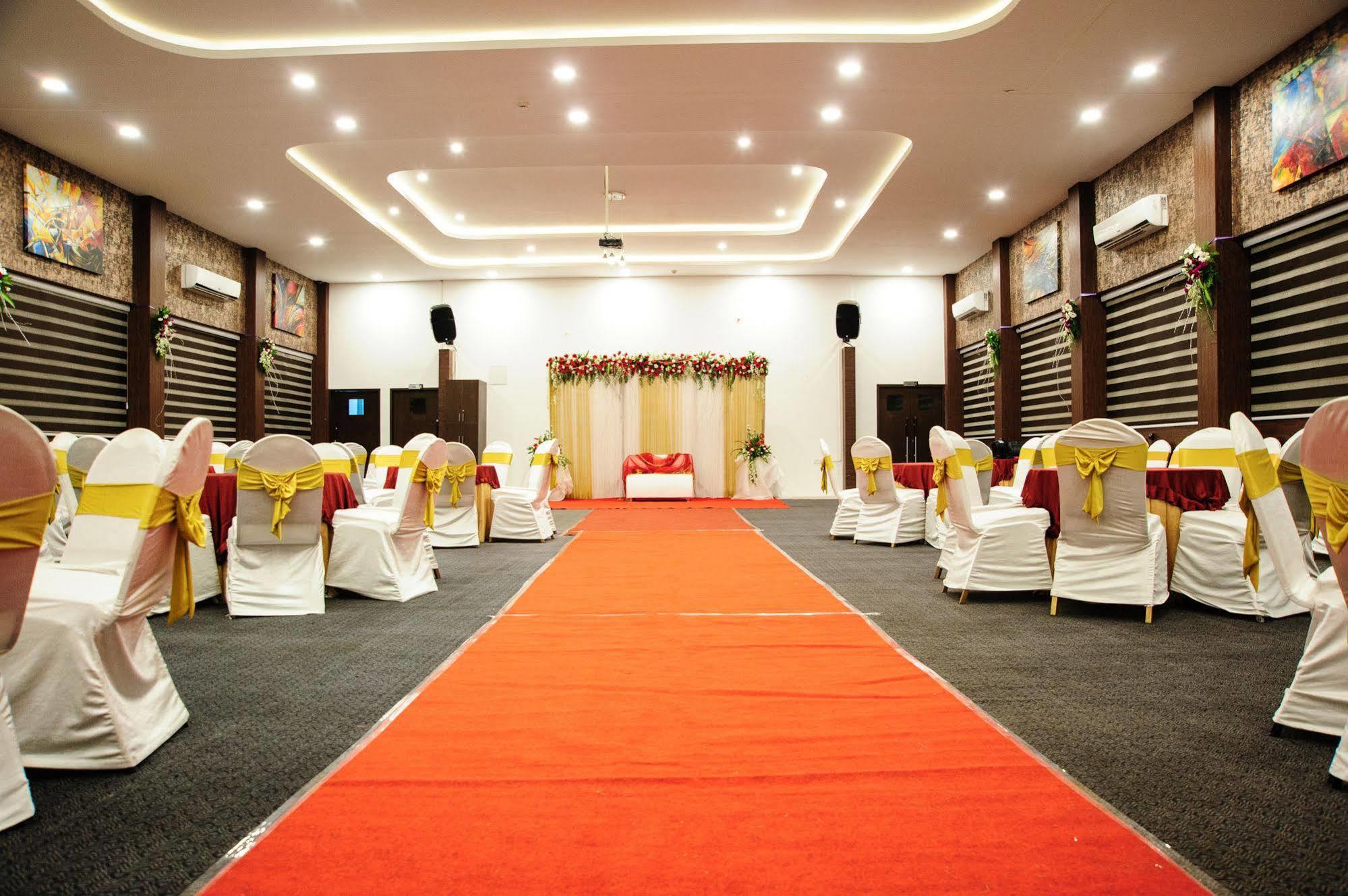 Octave Hotel & Spa - Sarjapur Road Bangalore Extérieur photo